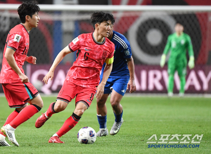 Provisional Captain Hwang In-beom's pride in advancing to the World Cup in Korea, I'll let you know that it's natural