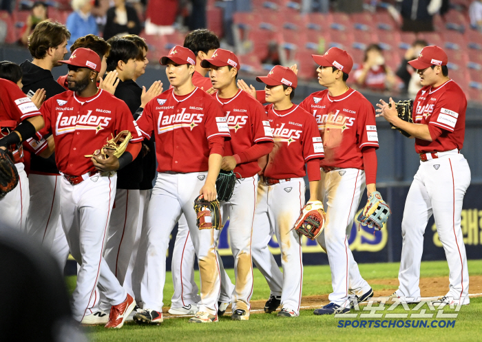 SSG, not Hanwha, is No. 1 since May? The Wailing Wall Four led a major twist