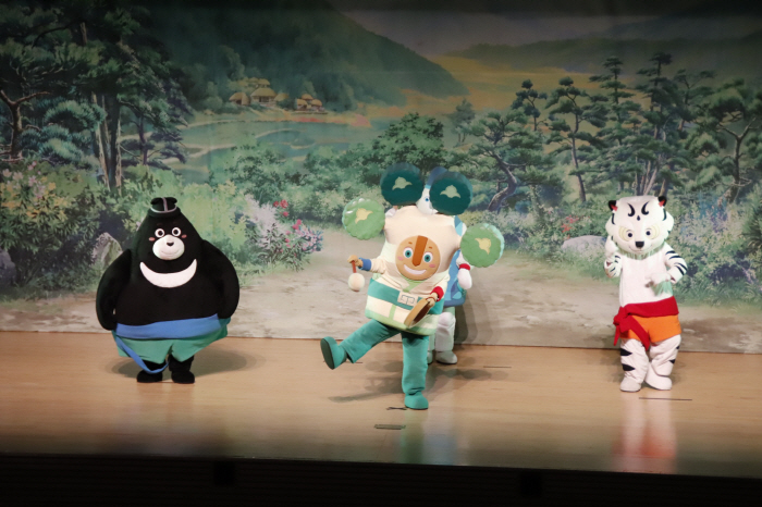 Ssireum Association holds musical performance of 2025 Children's Ssireum Puppet Play