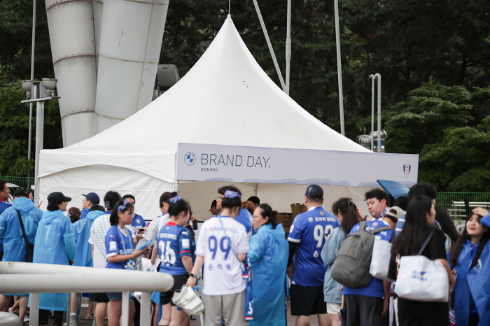 Against Suwon Incheon, K League 2 is likely to surpass 20,000 spectators for the first time...Suwon's mood is elevated with Deutsche Motors brand day