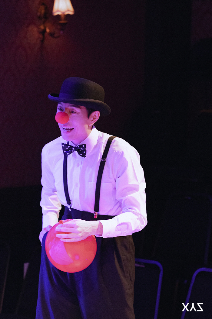 Jeong Seong-il, acting in the play Capone Trilogy...It didn't seem easy, so I tried