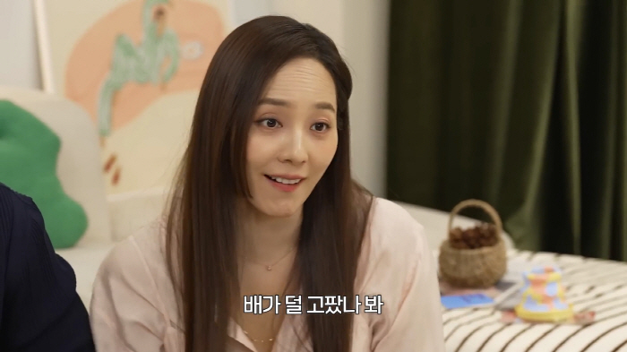 Ki Taeyoung, how can you eat alone...♥Yujin is less hungry, I can't live without you (Yujin VS Taeyoung)