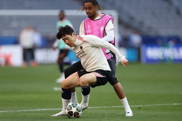 Liverpool 557 Billion Insane Investment! The BBC also asked about recruiting Lee Kang-in's colleague…Bayern Munich enter a blood-splitting competition