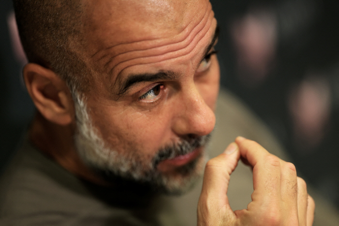 Mansour is crazy again...530 billion investment in recruiting players this year, and Guardiola's 2nd season is getting scary