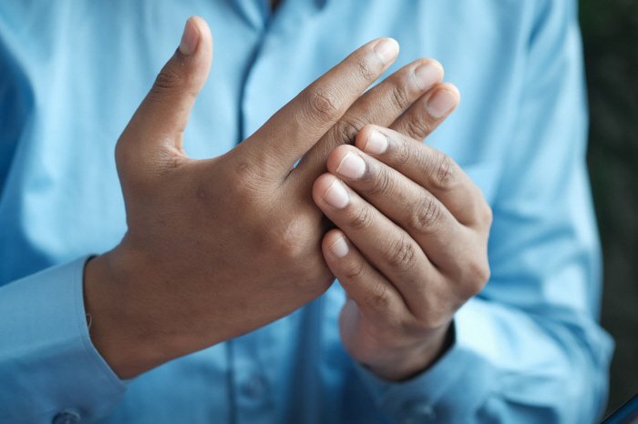 Rheumatoid Arthritis My Body Attacks Me...twice the risk of osteoporosis