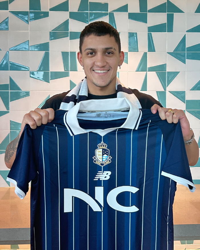 Seoul E-Land has found a puzzle for promotion, recruiting Karius, a right-footed specialist who was the top scorer in the Saudi second division (Official)