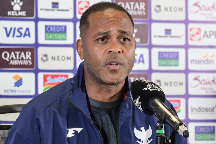 Shin Taeyong, why did you kick him out!Cluibert claims to resign as head coach because of the six-run disaster, and how bad he was, even fake news