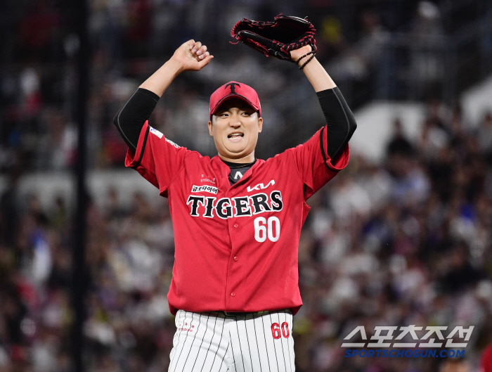 A winning pitcher who flew away because of one ouch ball. Kim Do-hyun's sigh, what kind of play of fate is this?