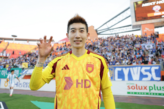  World Cup that I want to come back next year, it's heavier on my steps → Iraq →→ USA, Cho Hyun-woo enters Charlotte...Ulsan, finally, the whole group