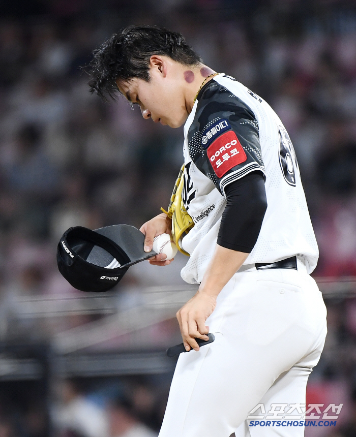 The era of throwing pitches is over, but why did they make 38 throws of mystery and broken-hearted special finishes? 