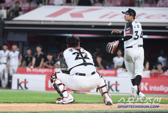 The era of throwing pitches is over, but why did they make 38 throws of mystery and broken-hearted special finishes?