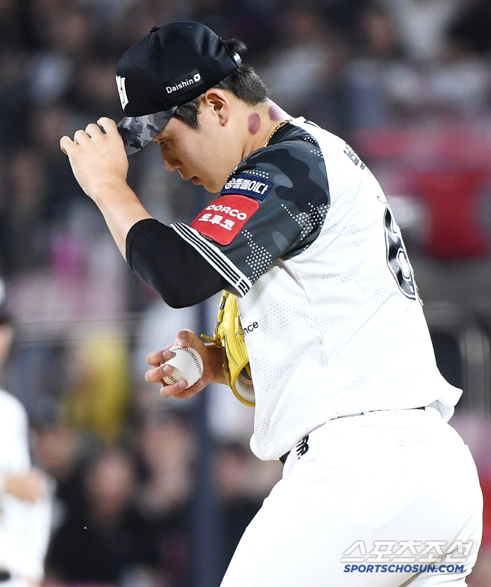 The era of throwing pitches is over, but why did they make 38 throws of mystery and broken-hearted special finishes?