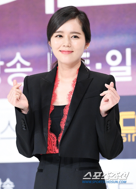Han Ga-in, ♥The advertisement was also canceled due to Yeon Jung-hoon. Married at a young age, it was a problem (Madam Liberty) 