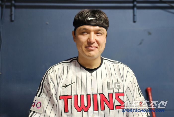 Hanwha is a really strong team. However, the No. 1 spot is not that easy. The leader of the semi-game series. Confidence of 6.5 billion FA as a pinch-hitter. I'll prepare better. 