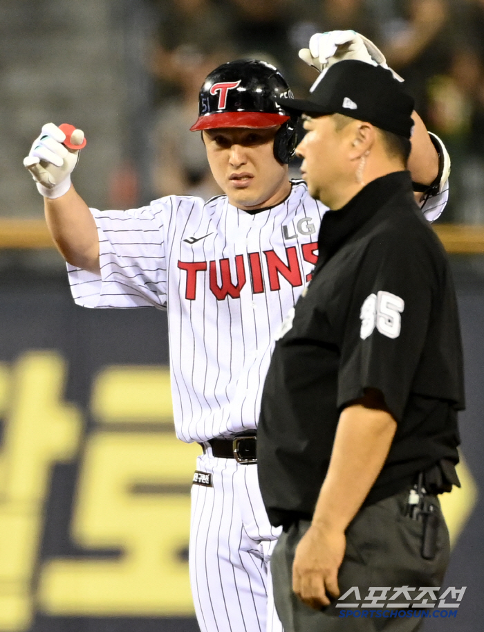 Hanwha is a really strong team. However, the No. 1 spot is not that easy. The leader of the semi-game series. Confidence of 6.5 billion FA as a pinch-hitter. I'll prepare better. 