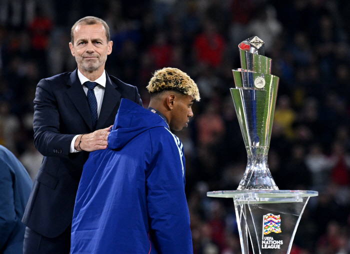 HERE WE GO shock claim! Kangin, you don't know your life Dembele to win UCL, failed to win Ballon d'Or? What the 17-year-old Yamal will receive