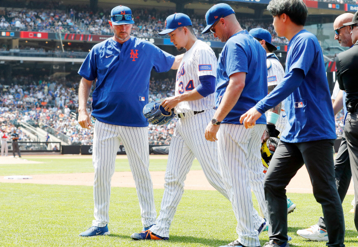 Hold on to your hamstring. Argh! ERA No. 1 Mets Mays Down, Worst Of It's Season Outalonso, It's Not Your Fault