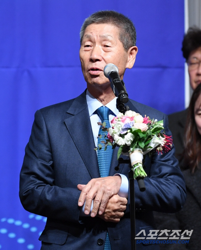 I'm in the middle of a lawsuit with JTBC..Manager Kim Sung-geun will attend the game on the 22nd with full support for live fireball broadcasts