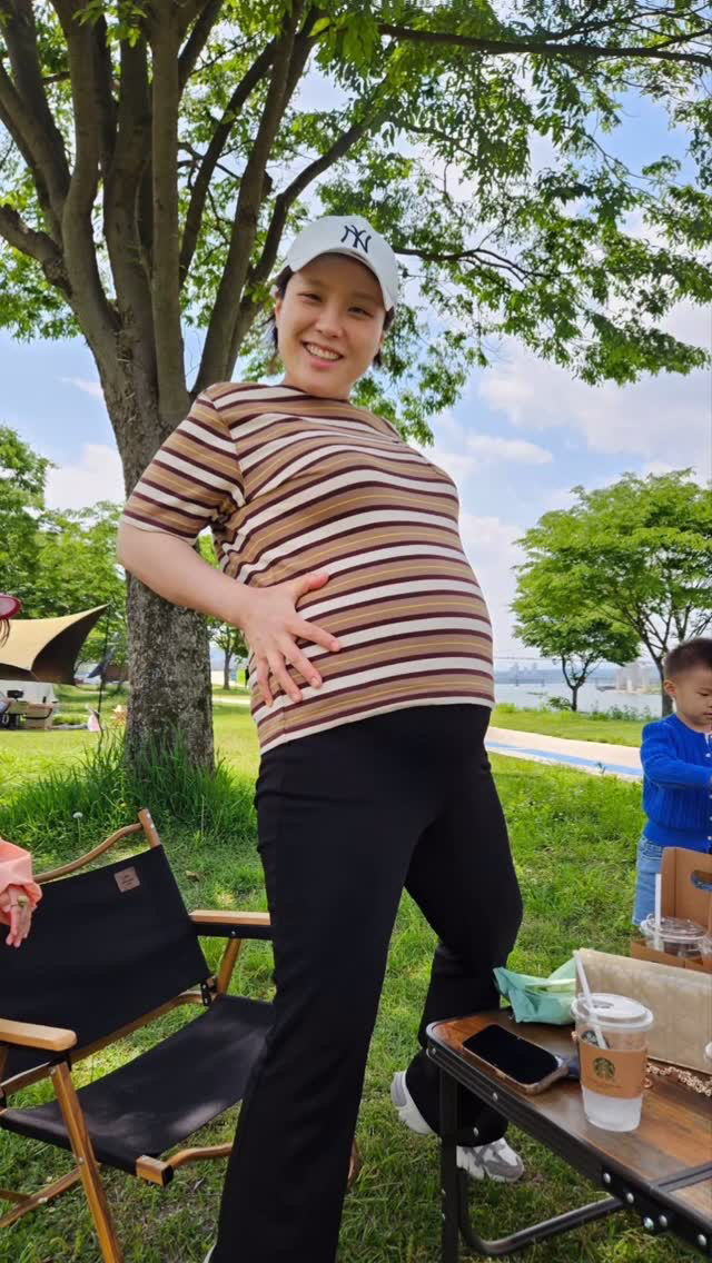 Kwon Mi-jin, who lost 50kg, is about to give birth to her third child..Second, leaving the daycare center. I think the answer is already decided