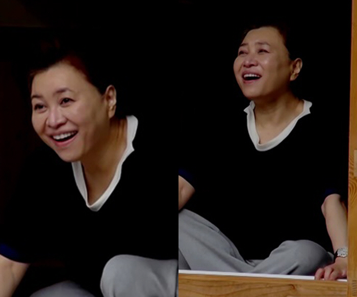 Oh Eun-young even revealed her bare face with lion hair down