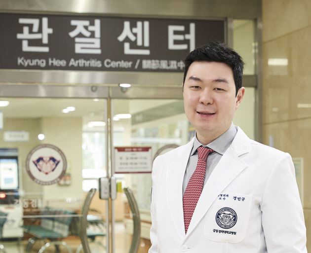 Professor Kyung Min-gyu of Gangdong Kyunghee University Hospital, Springer Nature Editor's Achievement Award...Won three international academic journals this year