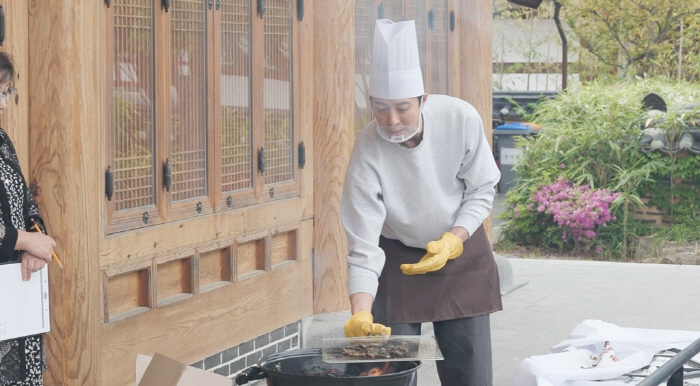 Rumors of dating Kang Hae-rim ♥ Lee Dong-gun, are you preparing a cafe-ear restaurant..a cooking contest challenge