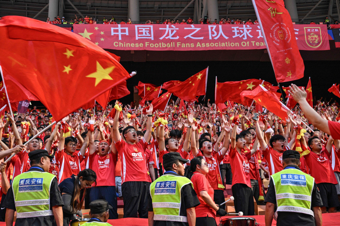 Third-rate soccerChinese league points out storm because it does not help the WC qualifying round at all, and lacks the criticism of the star that Son Heung-min hugged