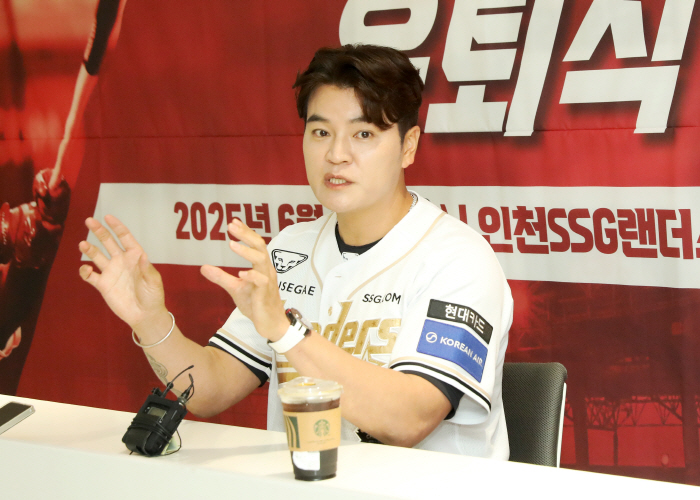 Don't cry. Don't be smart! Lee Dae-ho's advice to Choo Shin-soo's retirement ceremony 