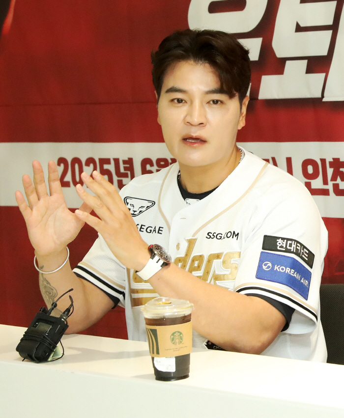 Don't cry. Don't be smart! Lee Dae-ho's advice to Choo Shin-soo's retirement ceremony 