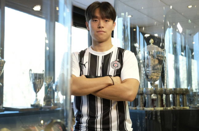  Podolski, Ko Young-joon, and Partizan leave and make a surprise transfer to Poland's prestigious Gurnick Zabze