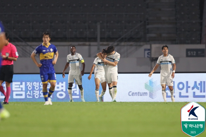  01 → 31 Bucheon, Park Chang-joon, 2 goals, 1 assist, one-man show to make a come-from-behind victory over E-Land...Seongnam-Cheonan Victory High School