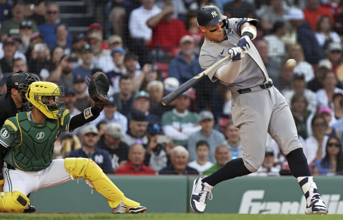 No one can stop me Aaron Judge, who has six home runs in five games, started his second consecutive MLB home run king. Finally, we're tied for first place!