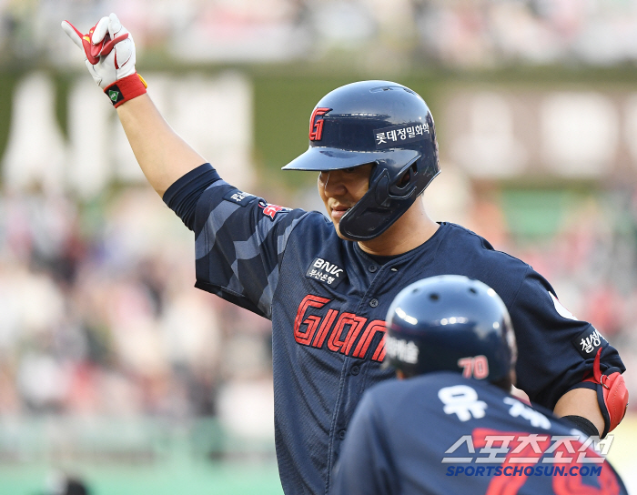 They're crazy! Jeon Jun-woo  Kim Min-sung 4-run Lotte → Choo Shin-soo's retirement ceremony SSG 42 was defeated, and the team won three consecutive games!