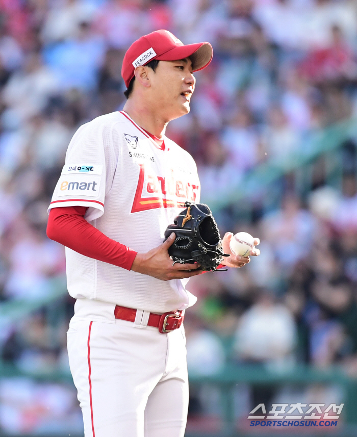 Throw it with pressure! Lee Sung-yong's special name, Kim Kwang-hyun's shoulders are heavy → SSG, Choo Shin-soo's retirement ceremony is the origin of the festival