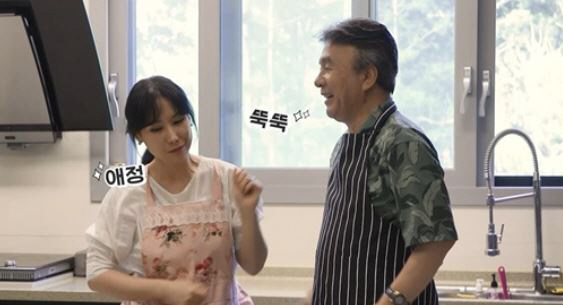  A formidable woman...Park Young-gyu, ♥ 25 years younger wife revealed for the first time (Salimnam)