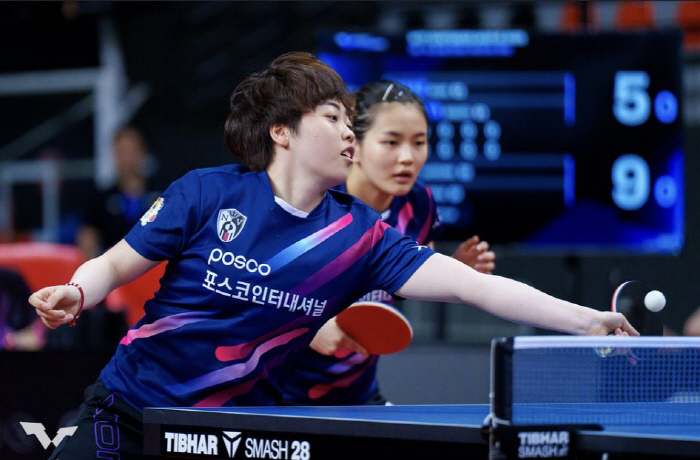 Doubles Korea! Lim Jong-hoon X Oh Jun-sung, Kim Na-young X Yoo Han-najo, and Jong-hoon X Kim Na-young, who are both in the men's and women's doubles finals. 