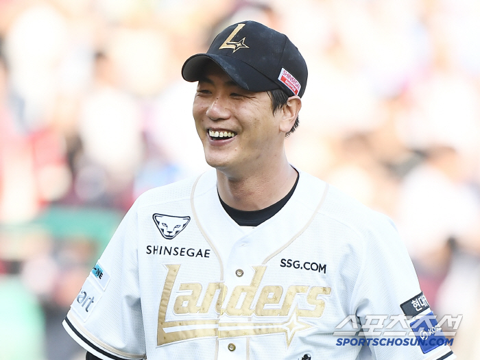 The head coach who threw a shot at the coach's lack of communication...The pinch-hitter Han Yu-seom is waiting for a tie in the bottom of the ninth inning → A futile ending 