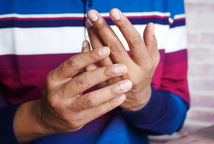 My hands and feet are dull, numb, and burning, why is the test result normal?