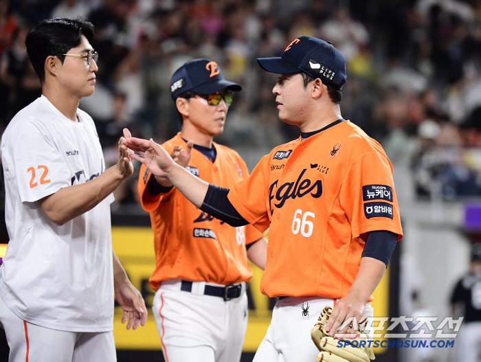 Nam Woo-joo, who finally regained his form, pitched the first two scoreless innings of this season! His ERA dropped to the three-point range