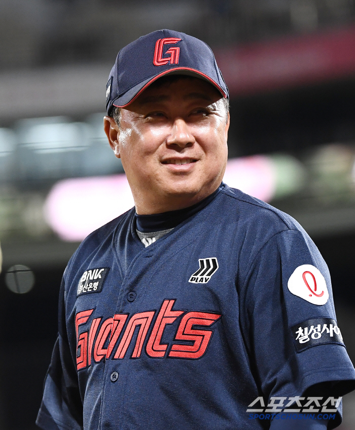 No Yoon Na-hwang → A series of bad news until the second leadoff injury...Our players are good at the 3rd place's trust and mercenary skills. 