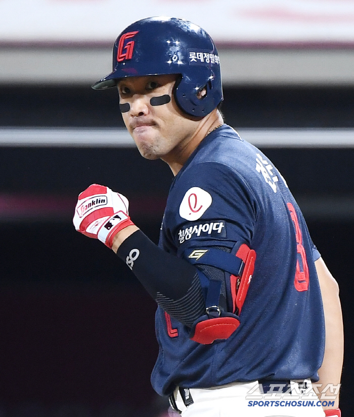 No Yoon Na-hwang → A series of bad news until the second leadoff injury...Our players are good at the 3rd place's trust and mercenary skills. 