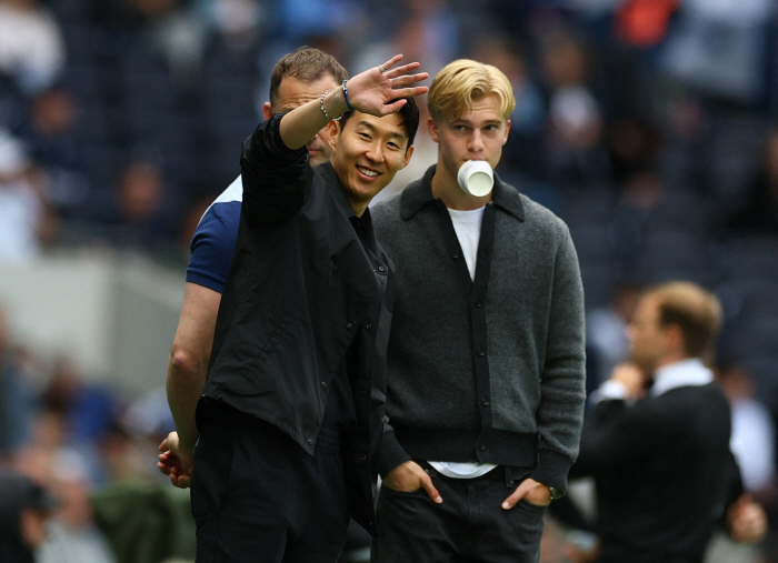 Shock SON, players who will leave Tottenham → Already mentioning the new captain...Superstar Son Heung-min is very interested in Saudi Arabia
