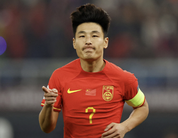 Son Heung-min of China leaves after failing to play once in the World Cup with 1.4 billion soccer fans' hearts, and plans to retire from the national team → to say goodbye