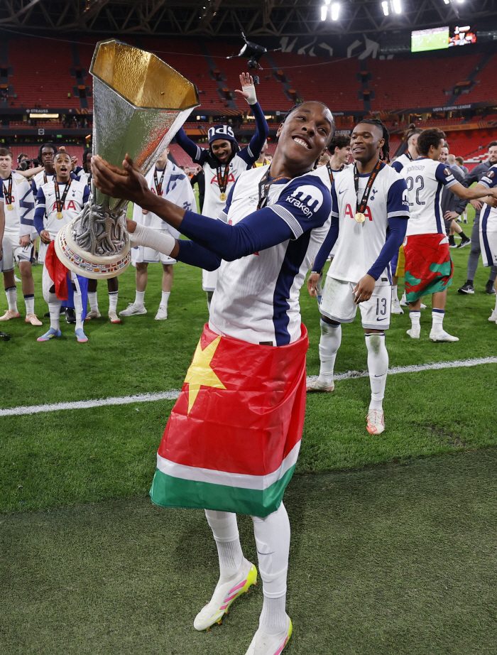 Tottenham hit it! Full recruitment of Tel → Chairman Levi cut 28 billion won, non-official BBC recognizes...Frank's number one. Next up is Mbommo