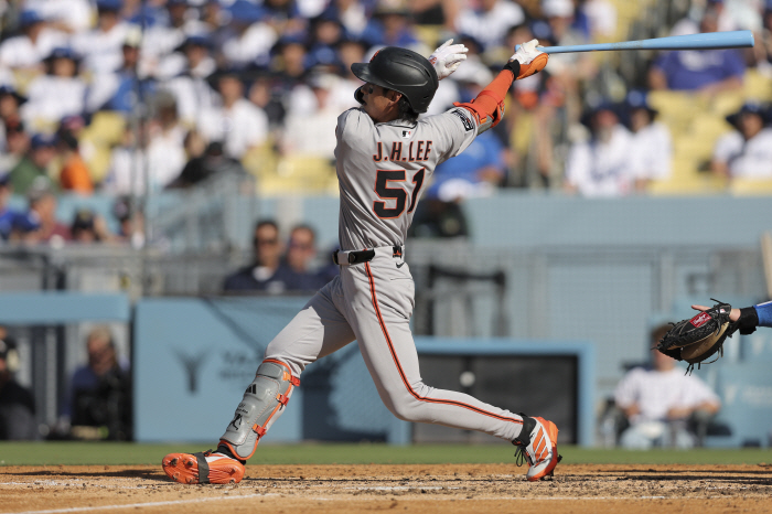 Are you okay? The normal Maginot Line has collapsed by 207 percent! Unusual SF Lee Jung-hoo's batting slump, already on the decline for a month. What's the problem?
