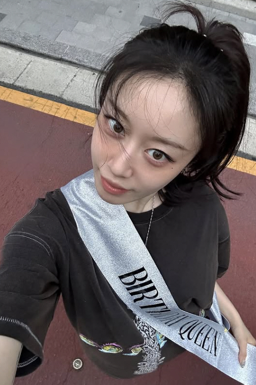 Did T-ara Jiyeon and Hwang Jae-gyun get tattoos on both arms after their divorce…On my first birthday... 