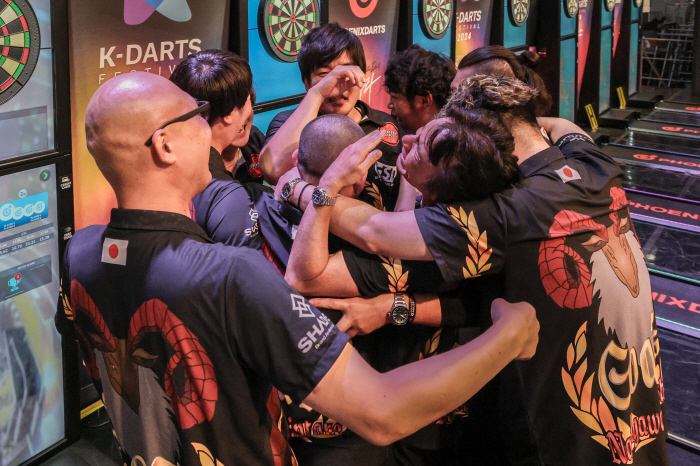  It's KBang Jun-sik, chairman of the Korea Soft Darts Association, aims at the world of trot ahead of the 2025 K-Darts Festival