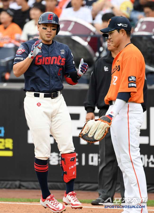 Is it KS that only LG can watch in advance, Lotte Hanwha is in a war, tooIs it true that 3 consecutive games were sold out during the week? a major clash of resignations