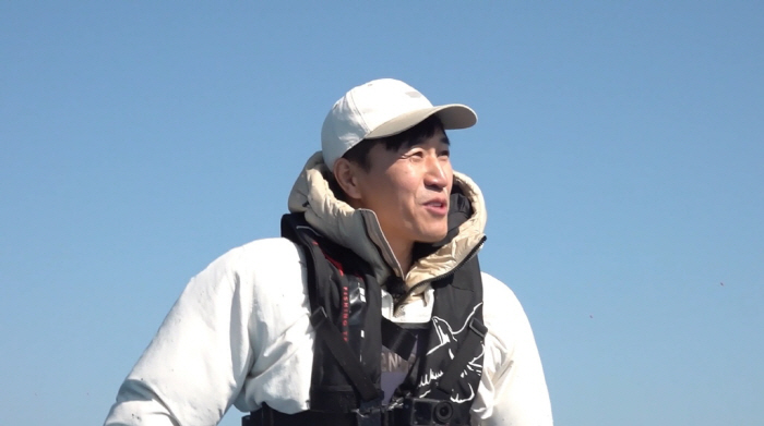 Kim Jong-min transforms into Lucky Jong-min as soon as he gets married...Life is changing all of a sudden