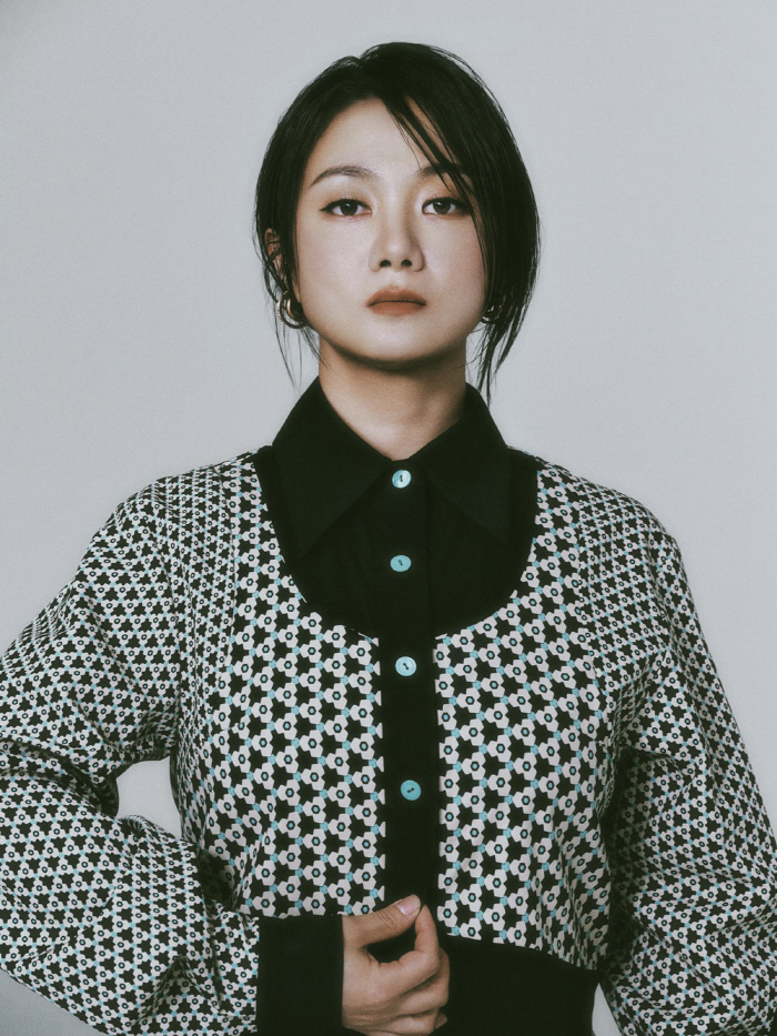Park Narae Unveils Stunning New Profile Photos, Showcasing Transformation and Charisma
